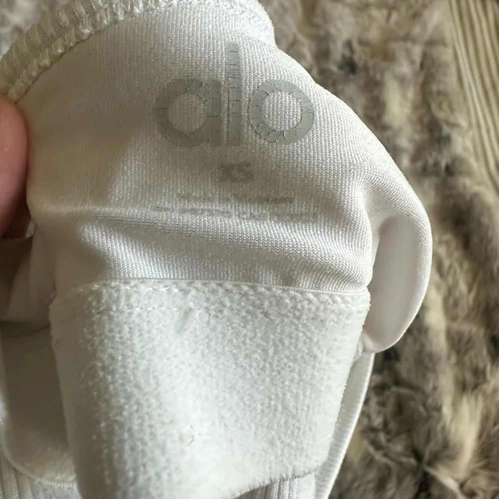 ALO Alosoft Ribbed Crop Calm Tank Top in White size XS extra small